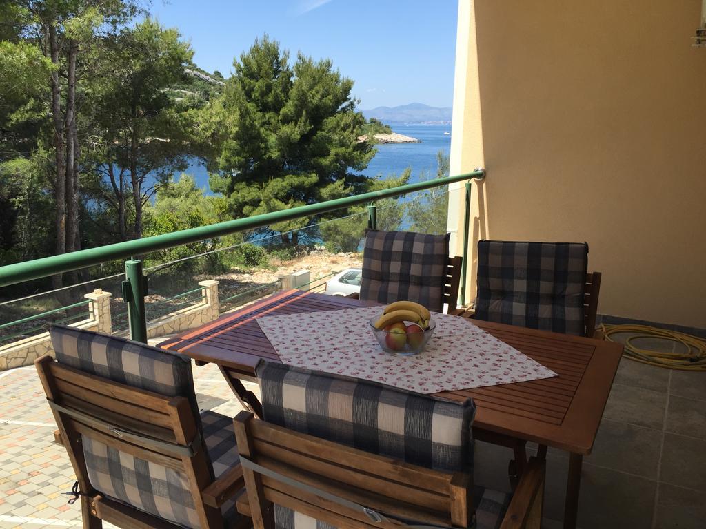 Apartment Maestral Rogac Luaran gambar
