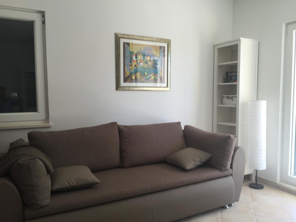 Apartment Maestral Rogac Luaran gambar